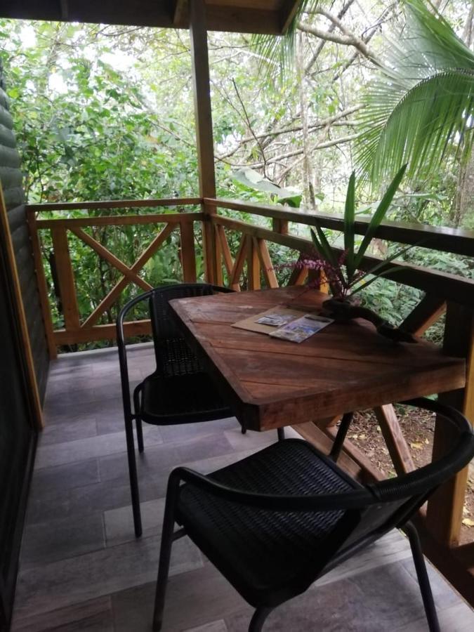 Casa el Colibrí Acomodação com café da manhã Parrita Exterior foto